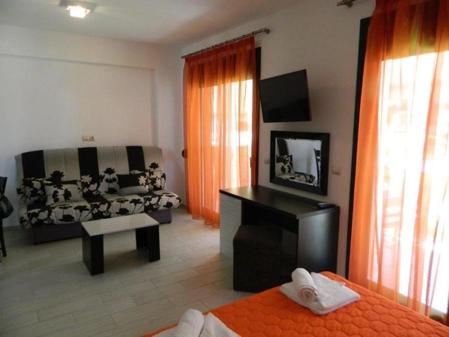 Stefania Sun Apartments نيكيتي المظهر الخارجي الصورة